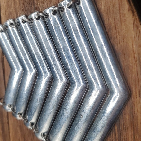 Arrow statement pendant - Picture 2 of 2